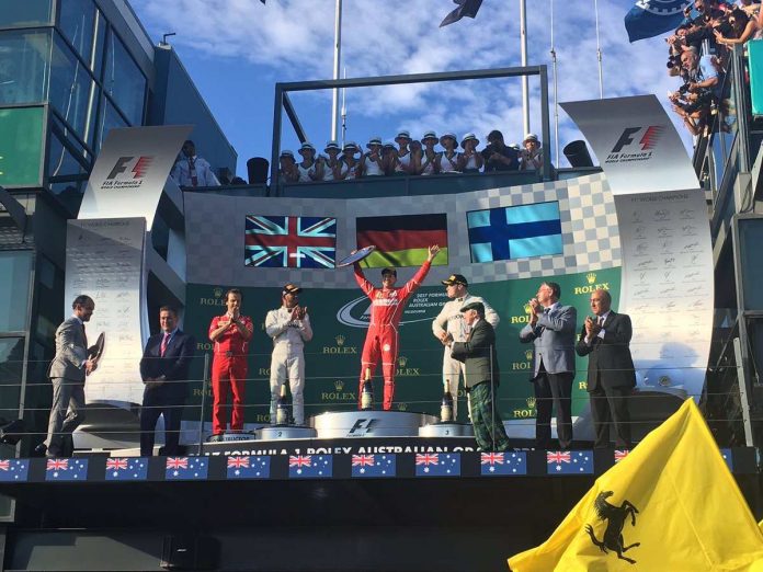 australija podiumas sebastianas vettelis lewis hamilton valtteri bottas