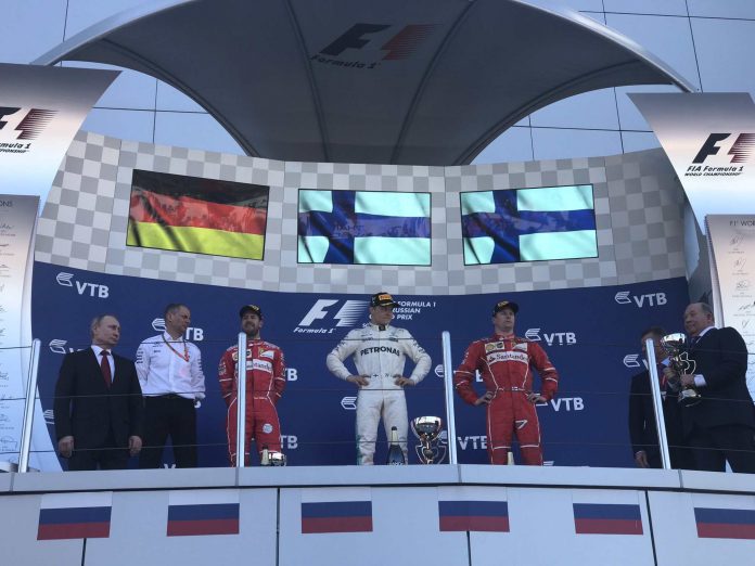 valtteri bottas sebastianas vettelis kimi raikkonenas