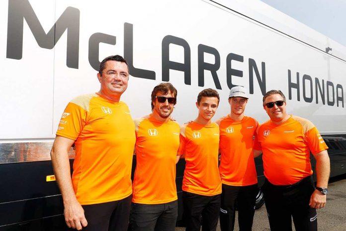 bruce McL 80 mclaren
